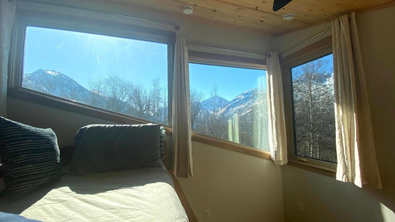 Eagle Peak Guesthouse Eagle River Exterior photo